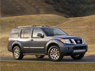 2008 Nissan Pathfinder SE