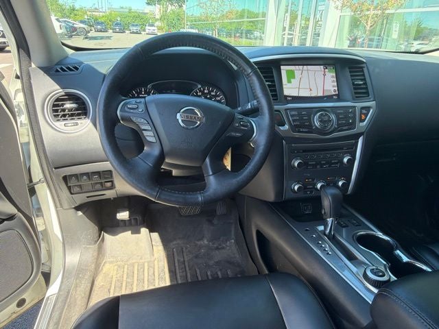 2020 Nissan Pathfinder SL