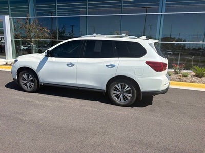 2020 Nissan Pathfinder SL
