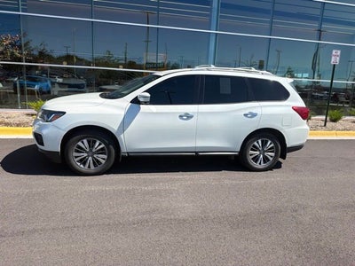 2020 Nissan Pathfinder SL