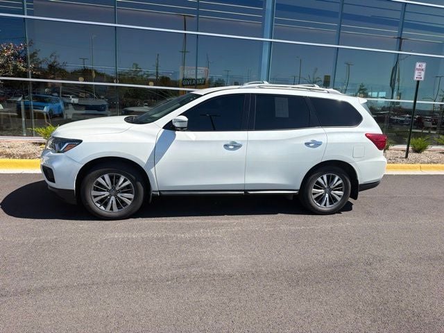 2020 Nissan Pathfinder SL