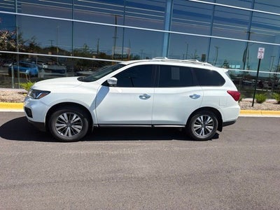 2020 Nissan Pathfinder SL