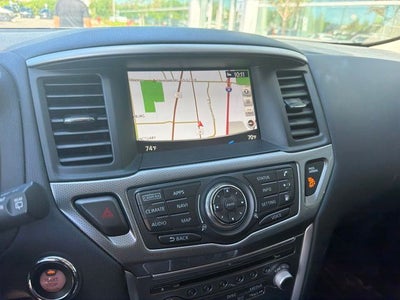 2020 Nissan Pathfinder SL