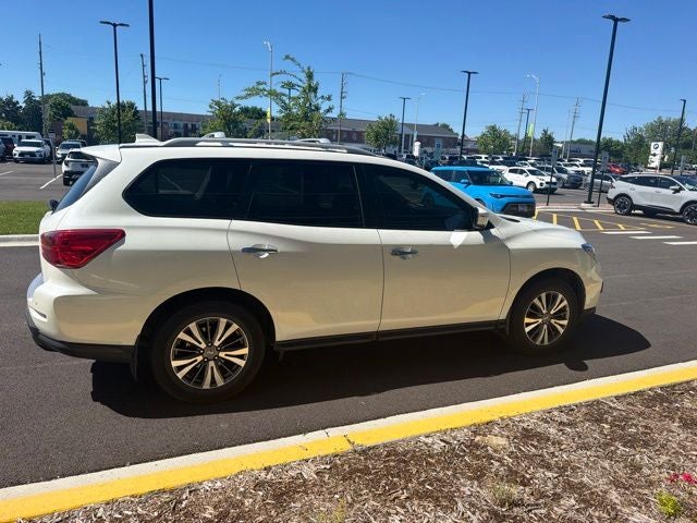 2020 Nissan Pathfinder SL