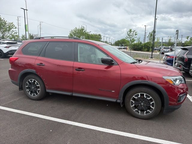 2019 Nissan Pathfinder SL