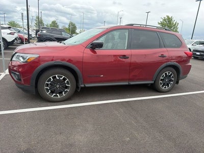 2019 Nissan Pathfinder SL