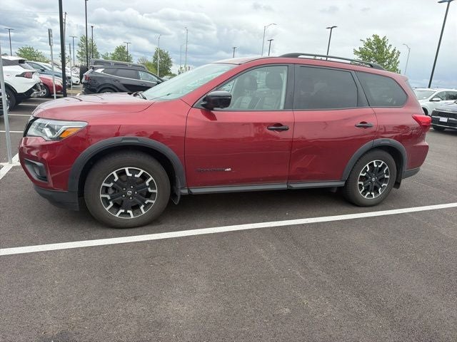 2019 Nissan Pathfinder SL