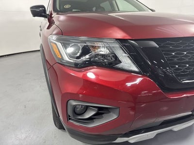 2019 Nissan Pathfinder SL