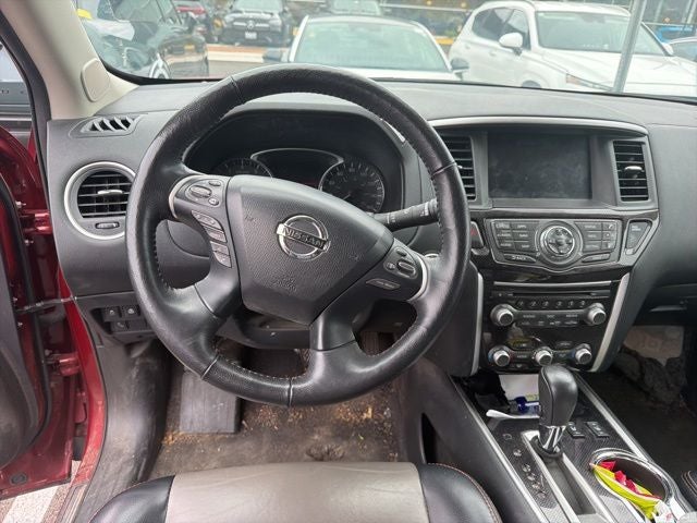 2019 Nissan Pathfinder SL