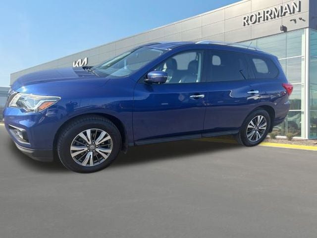 2017 Nissan Pathfinder SL