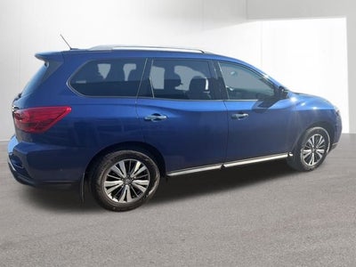 2017 Nissan Pathfinder SL