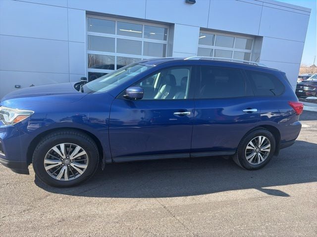 2017 Nissan Pathfinder SL