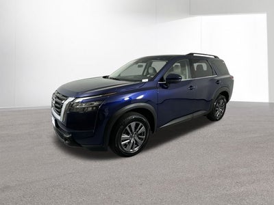 2023 Nissan Pathfinder SV