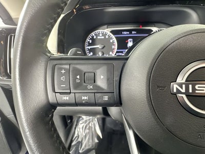 2023 Nissan Pathfinder SV