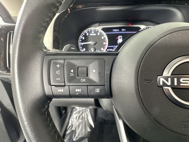 2023 Nissan Pathfinder SV