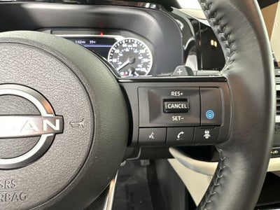 2023 Nissan Pathfinder SV