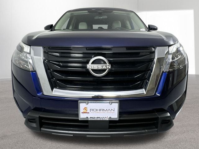 2023 Nissan Pathfinder SV