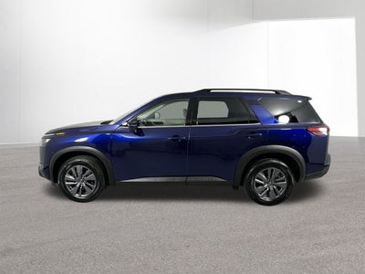 2023 Nissan Pathfinder SV