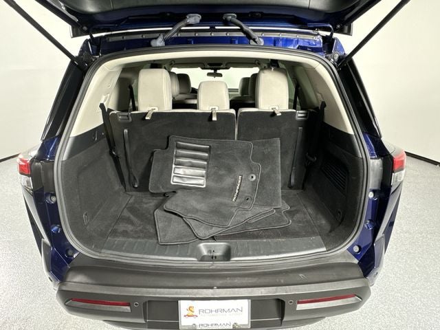 2023 Nissan Pathfinder SV