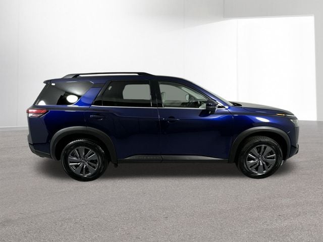 2023 Nissan Pathfinder SV
