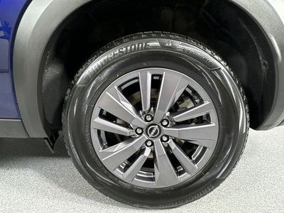 2023 Nissan Pathfinder SV