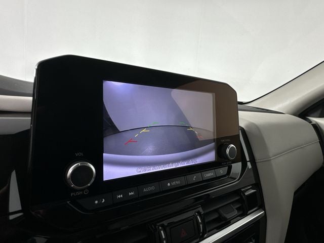 2023 Nissan Pathfinder SV