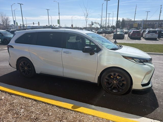2024 Toyota Sienna XSE 7 Passenger