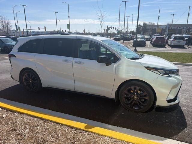 2024 Toyota Sienna XSE 7 Passenger