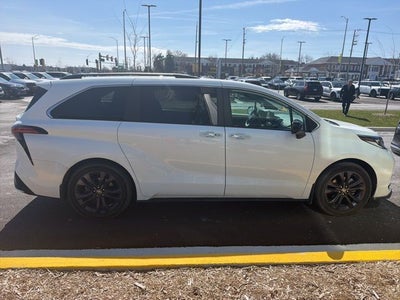 2024 Toyota Sienna XSE 7 Passenger