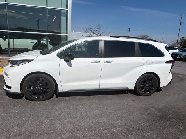 2024 Toyota Sienna XSE 7 Passenger
