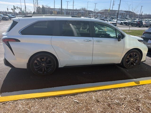 2024 Toyota Sienna XSE 7 Passenger