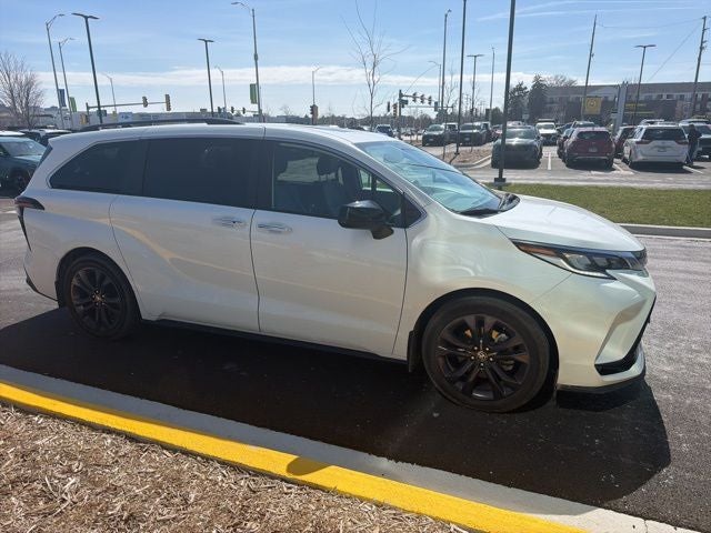 2024 Toyota Sienna XSE 7 Passenger