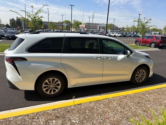 2025 Toyota Sienna XLE 7 Passenger