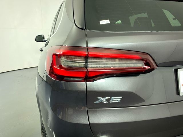 2022 BMW X5 xDrive40i Premium Package