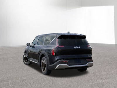 2026 Kia EV9 Light Long Range