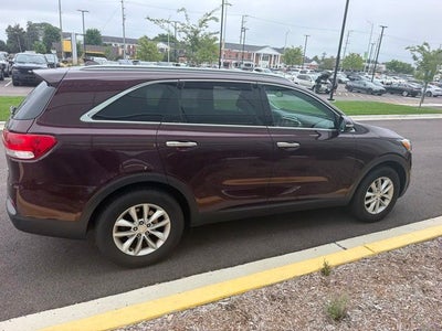 2017 Kia Sorento LX