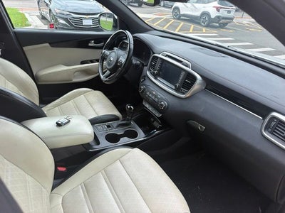 2016 Kia Sorento SX Limited