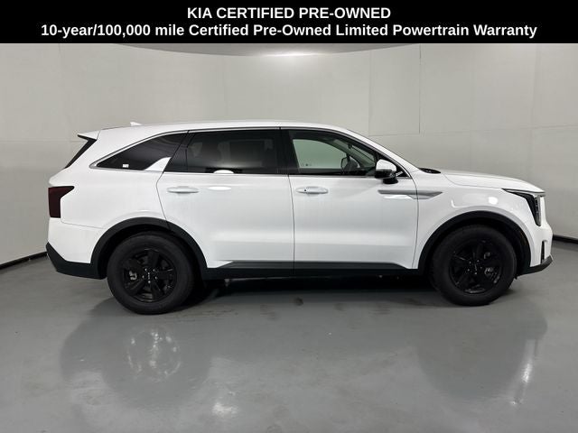 2025 Kia Sorento LX