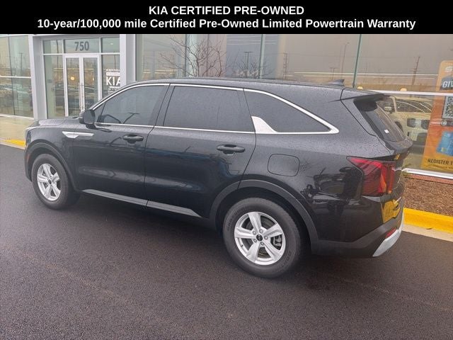2025 Kia Sorento LX