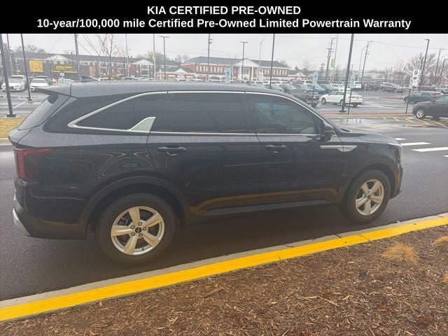 2025 Kia Sorento LX