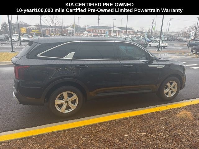 2025 Kia Sorento LX