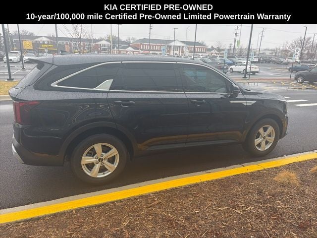 2025 Kia Sorento LX