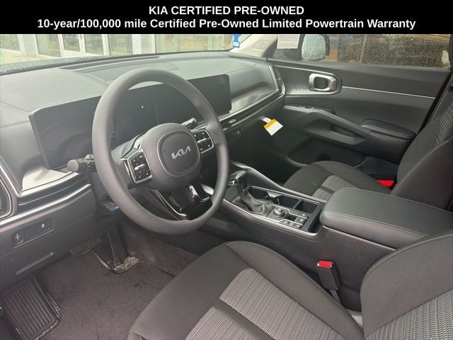 2025 Kia Sorento LX