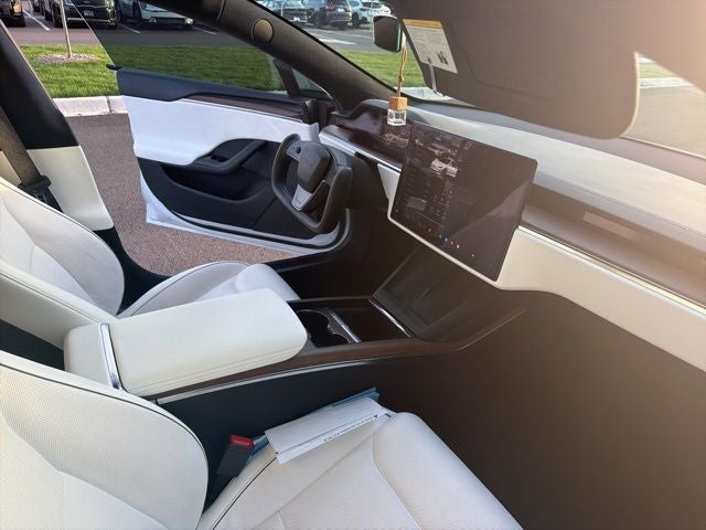 2021 Tesla Model S Plaid