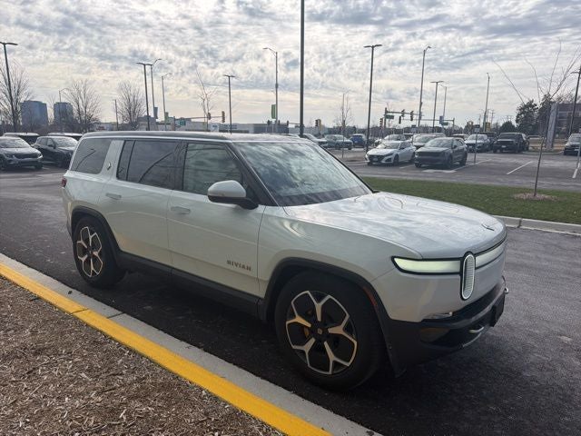 2023 Rivian R1S Adventure