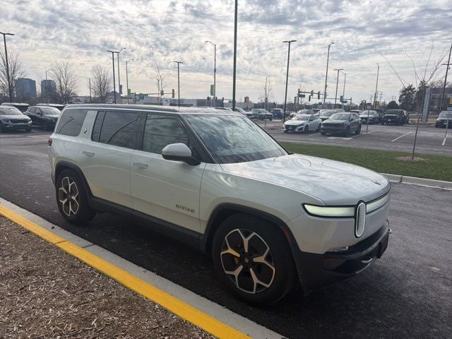 2023 Rivian R1S Adventure