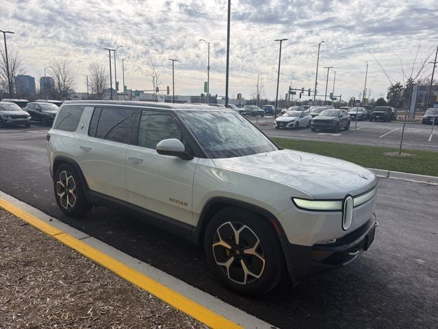 2023 Rivian R1S Adventure