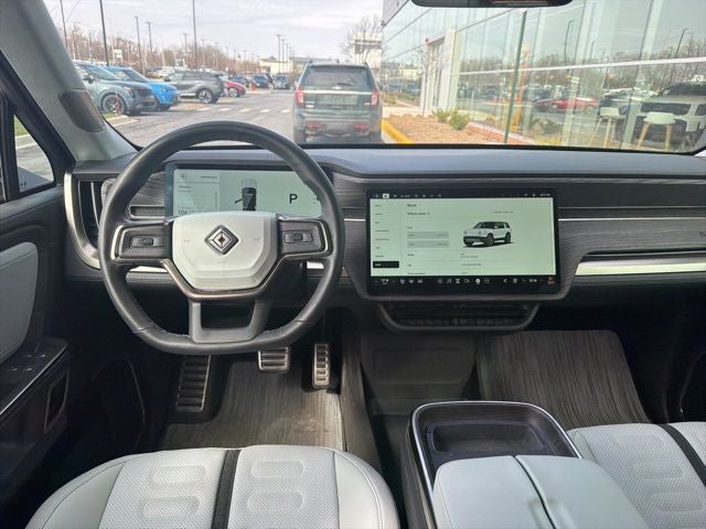 2023 Rivian R1S Adventure