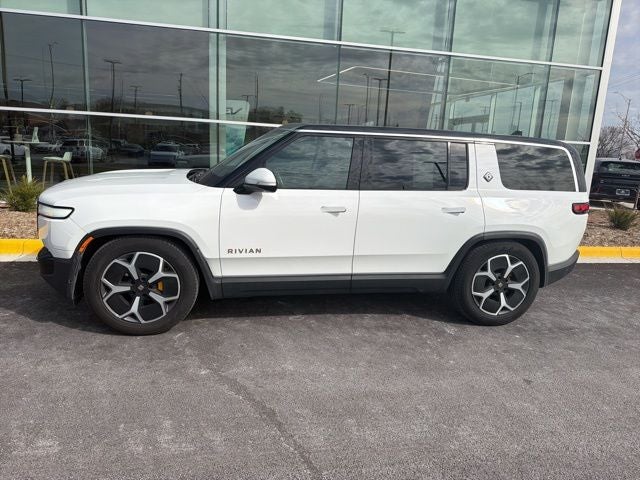2023 Rivian R1S Adventure