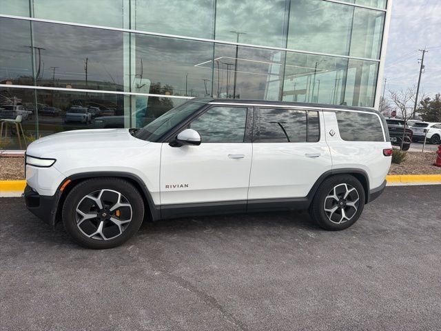 2023 Rivian R1S Adventure
